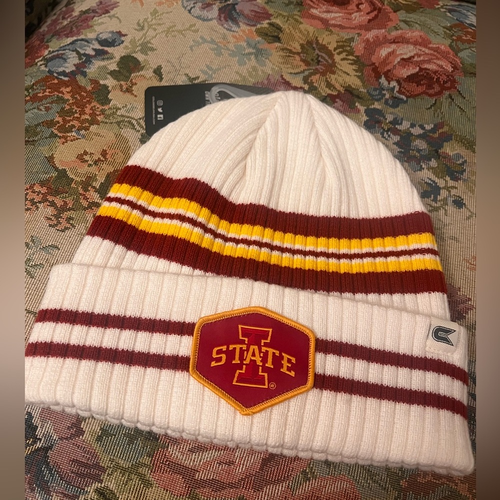 NWT - Iowa State Cyclones - Colosseum - Knit Beanie